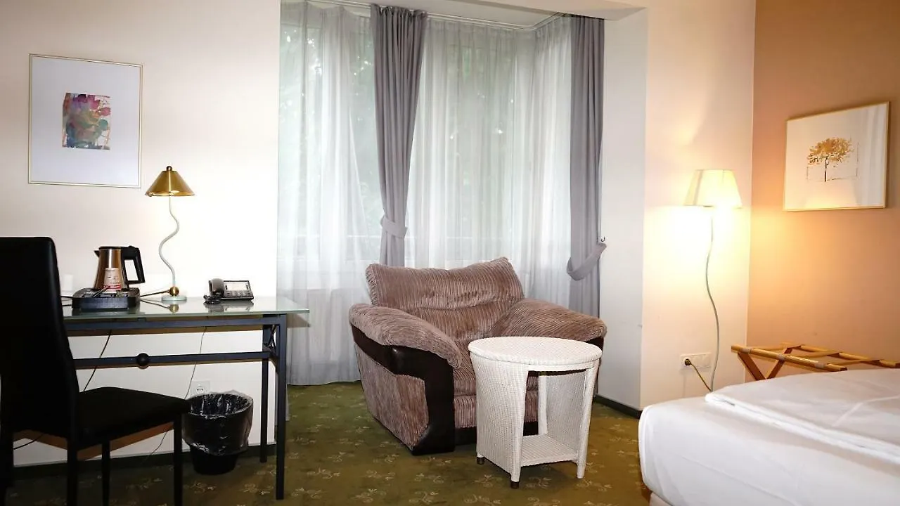 Entree Gross Borstel Garni Hotel Hamburg-Harburg 4*,